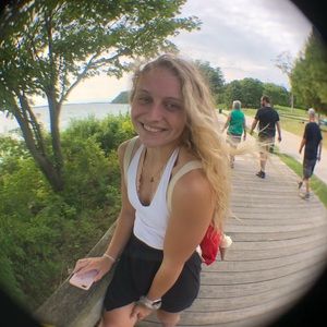 Meet your Posher, Anna